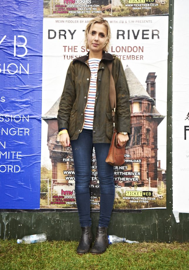 Jodie Wears Topshop Jeans, Barbour Jacket And Mulberry Bag, Lovebox 2011