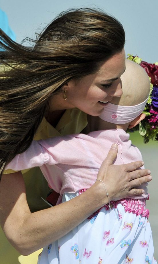 Kate Middleton Was Embraced By A Canadian Girl In A Touching Moment, 2011