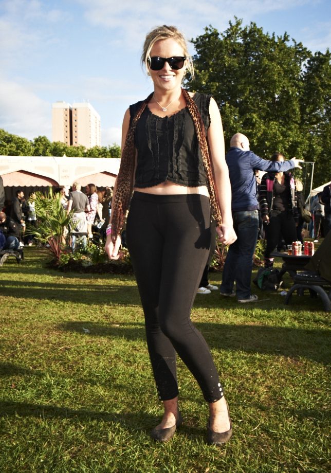 Sarah Wears Calvin Klein Leggings, Primark Shoes And A Charity Shop Top, Lovebox 2011