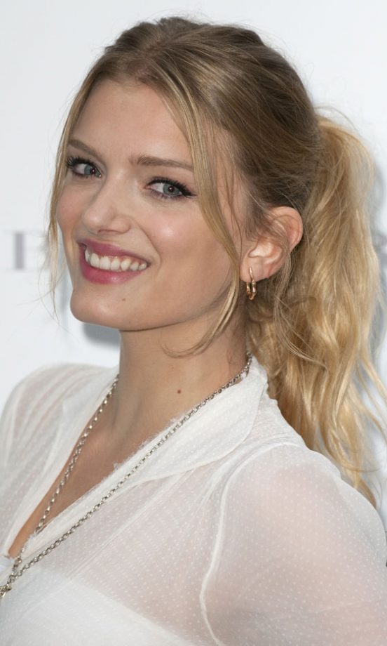 Lily Donaldson's Messy Ponytail Hairstyle Is Just Right For A Casual Summer Party, 2011