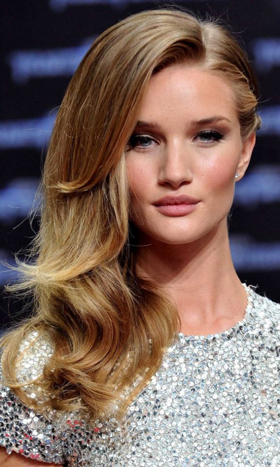 Rosie Huntington-Whiteley's Hair Marathon Continues With A Sideswept Hairstyle, 2011