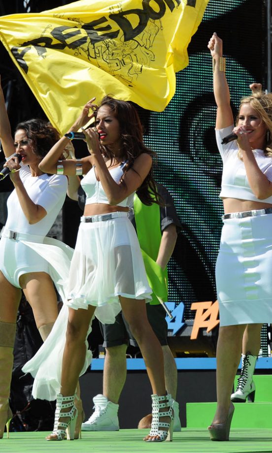 Sugababes Stand Out In White On The T4 Stage, 2011