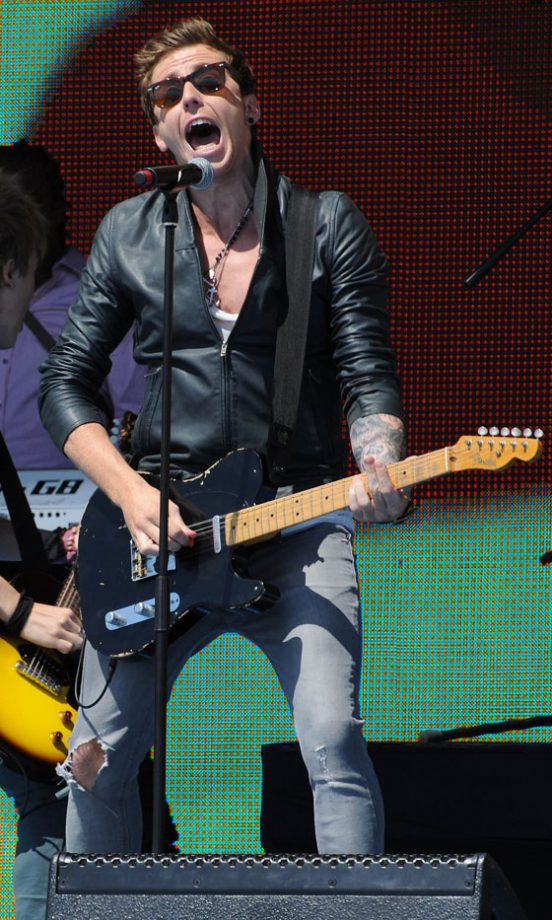 Danny From McFly Gives It Some All With His Band Members On The T4 Stage, 2011