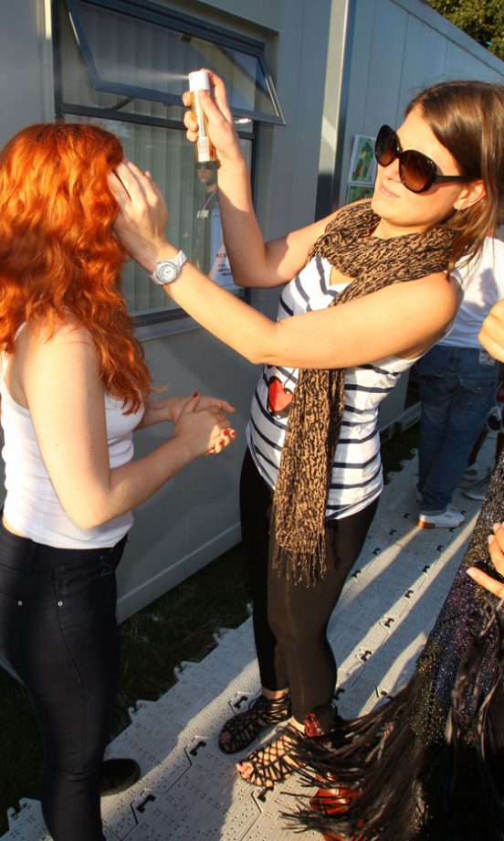 Last Minute Hair Touch-Ups For Katy B At V Festival 2011
