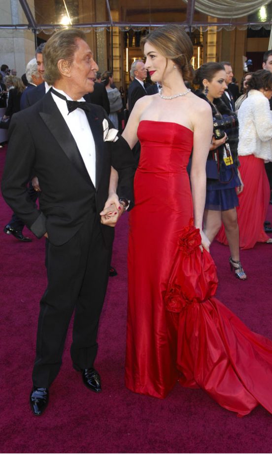 Valentino Certainly Approves Of Anne Hathaway In One Of His Designs - We Agree!