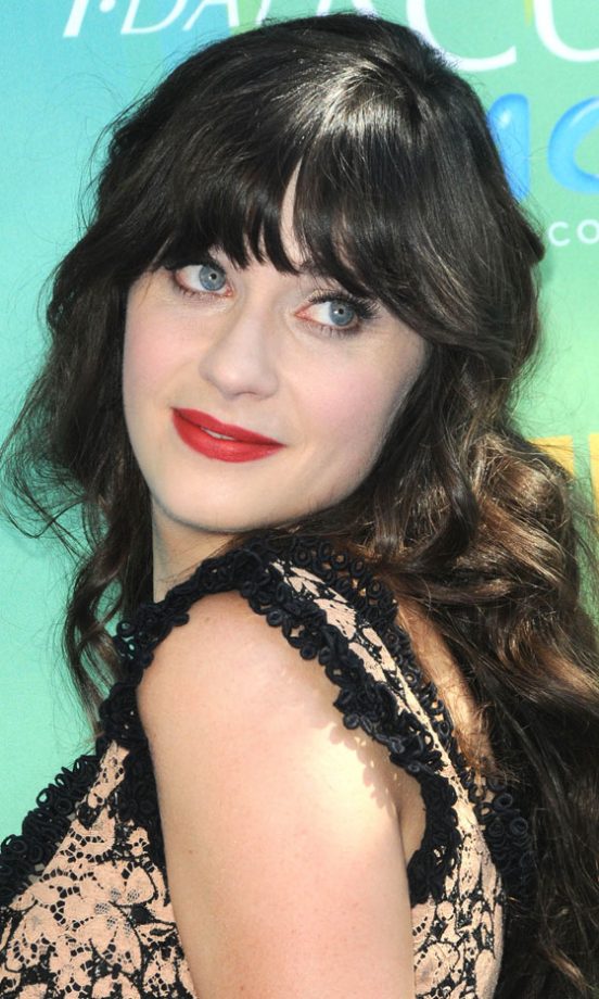 Zooey Deschanel At The Teen Choice Awards, 2011