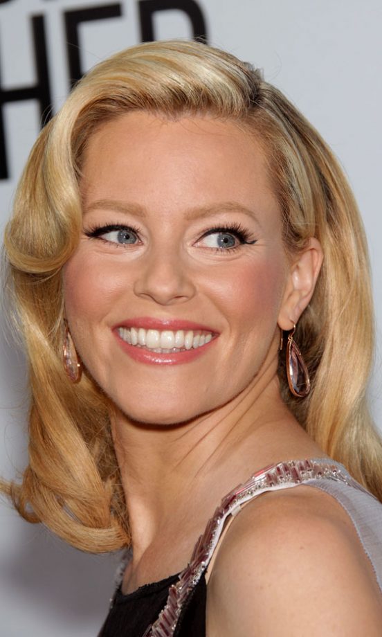 Elizabeth Banks Puts Seom 1940's Style Waves In Her Hair