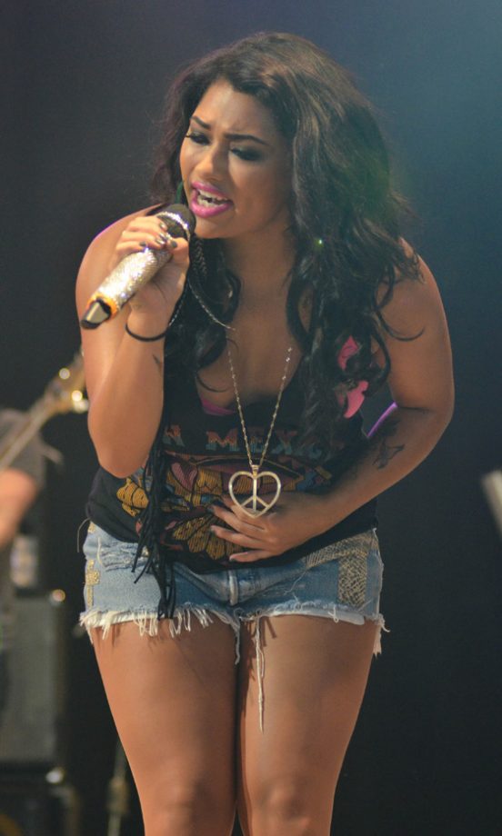 Vanessa White Performing With The Saturdays At V Festival 2011