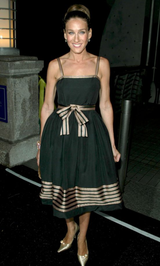 Sarah Jessica Parker Wearing A Bow Detail Waist-Clinching Dress At The Peter Jay Sharp Boathouse In New York, 2004