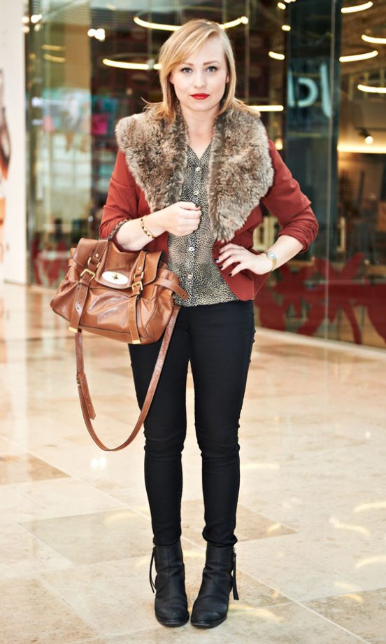 Cai Lunn Wearing A Forever 21 Jacket, Asos Tippet And Gorgeous Mulberry Alexa Bag
