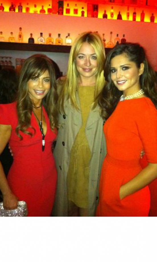 Paula Abdul Tweeted Pic Of Her, Cheryl Cole And Cat Deeley At US X Factor Audition To Her Account @PaulaAbdul, May 2011