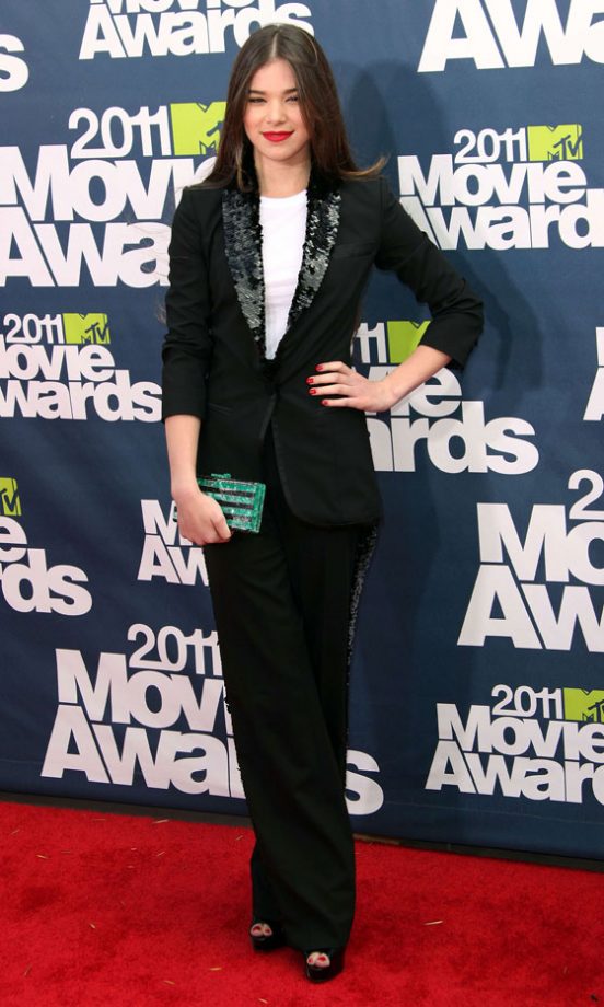 Hailee Steinfeld Wearing Louis Vuitton At The MTV Movie Awards 2011