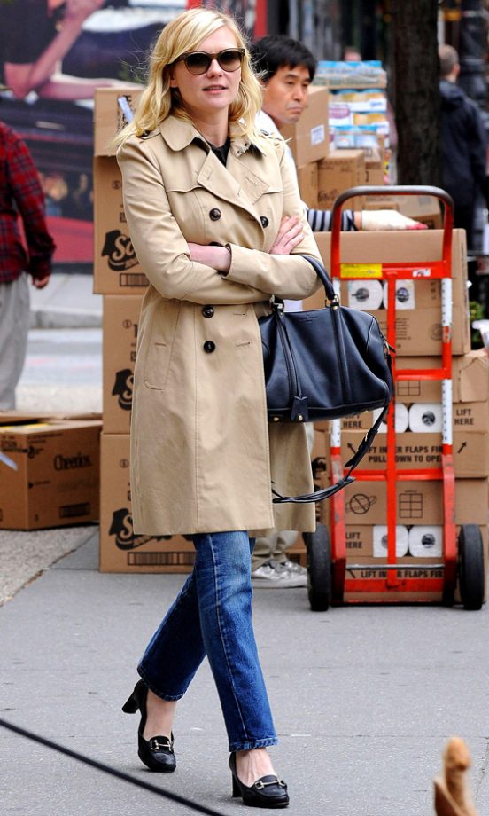 Kirsten Dunst Does Off-Duty Cool In New York Wearing A Classic Trench Coat, 2011