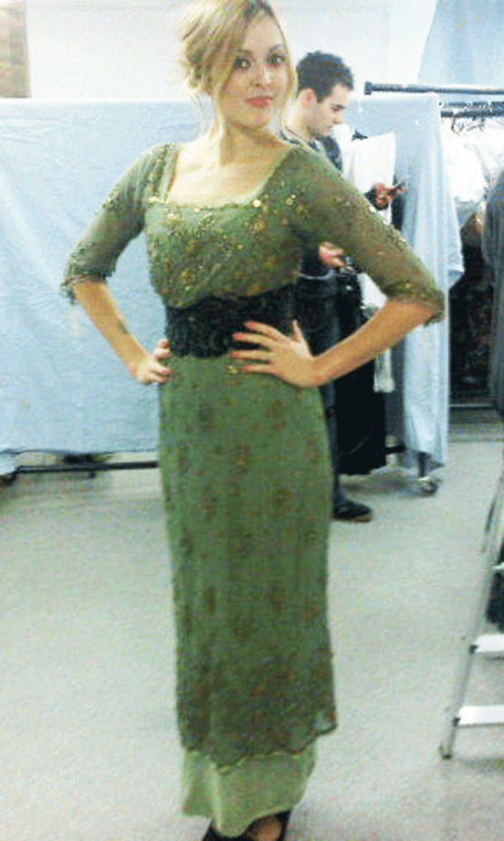 Fearne Cotton @Fearnecotton Tweeted This Picture From The Set Of Downton Abbey, March 2011