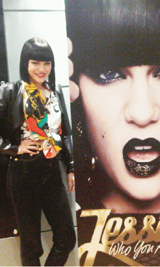 Jessie J @jessiejofficial Tweeted This Picture From Her New York Studios, March 2011