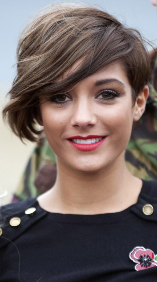 Frankie Sandford Teams Her Heavy Fringe Hairstyle With Statement Red Lipstick, 2010