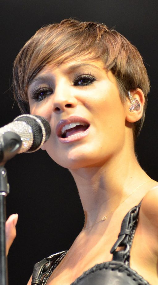 Frankie Sandford Performing At V Festival 2011 With A Choppy Fringed Hairstyle