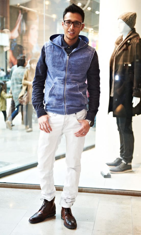Aqib Sheikh, 25, From Romford, Wearing Levis Jeans