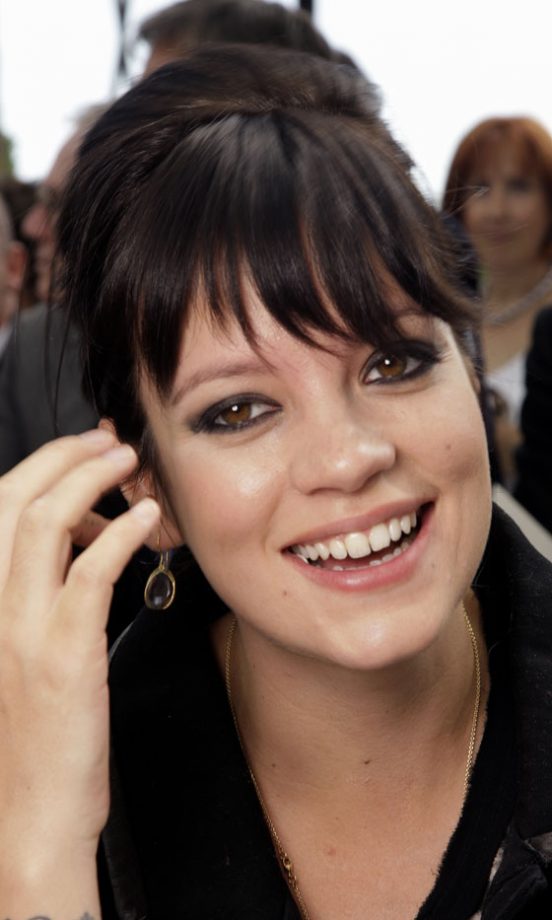 Lily Allen With Her Natural Brunette Hairstyle