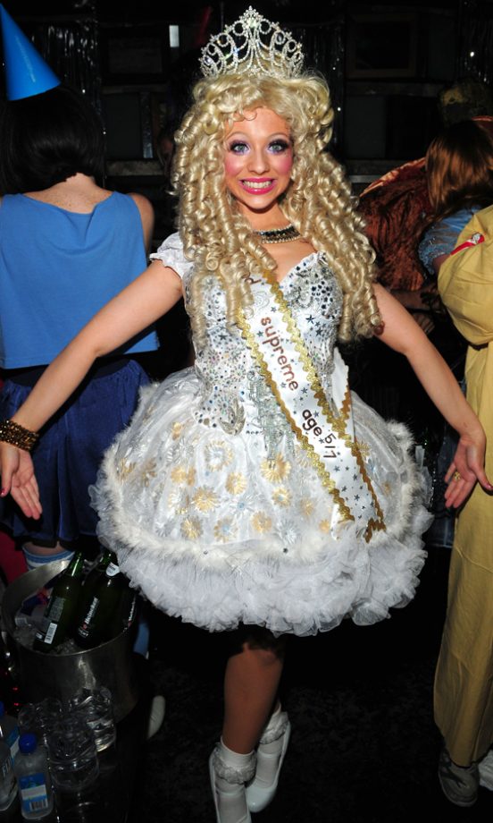 Michelle Trachtenberg Hosts Halloween At SL Lounge New York, 2010