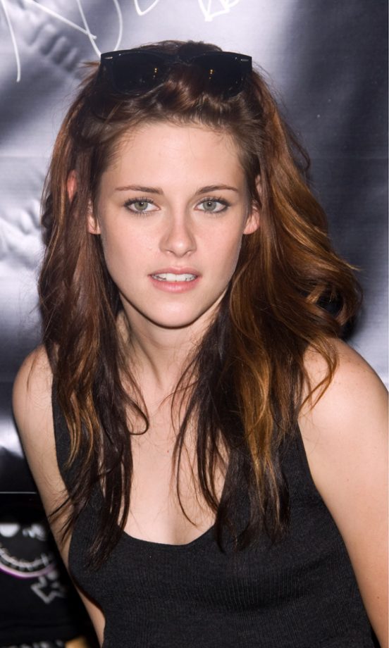 Kristen Stewart At The Twilight Film Promotion In New Jersey, 2008