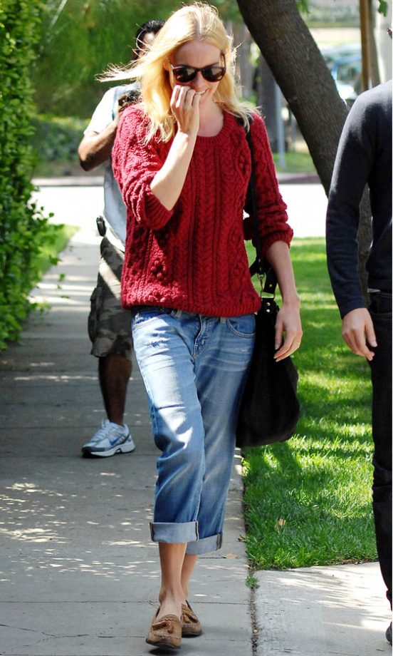 Kate Bosworth Works Casual Cool In Boyfriend Jeans And A Chunky Knit Jumper, 2011