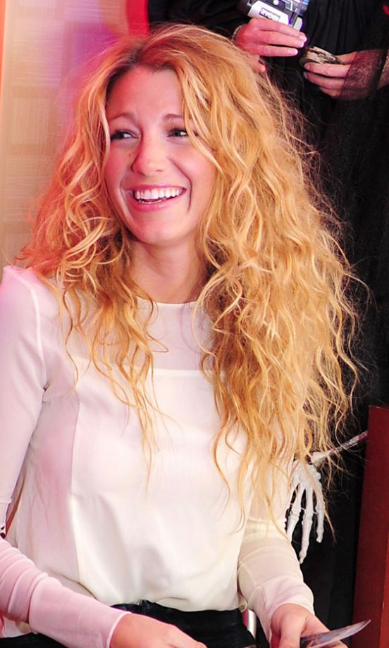 Blake Lively Changes Her Look With A Corkscrew Curl Hairstyle - Very Carrie Bradshaw, 2011