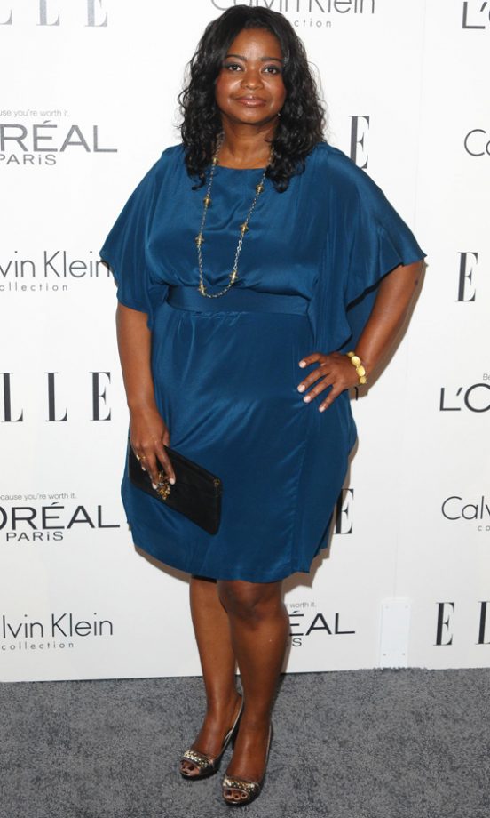 Ugly Betty's Octavia Spencer Adds Interest To Her Navy Dress With Gold Accessories At Elle Mag's Annual Women In Hollywood Tribute 2011