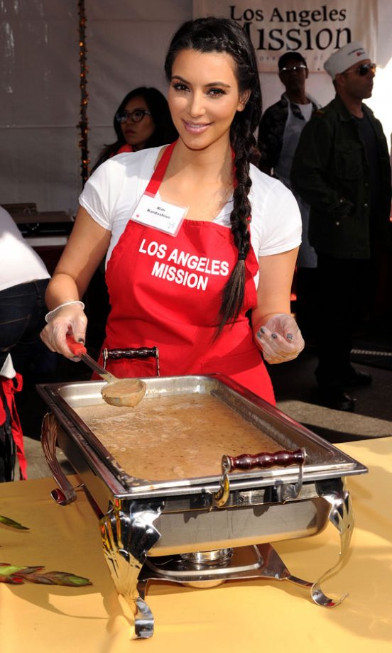 Kim Kardashian Worked A Plaited Hairstyle To Serve Thanksgiving Meals To The Homeless In LA. 2011