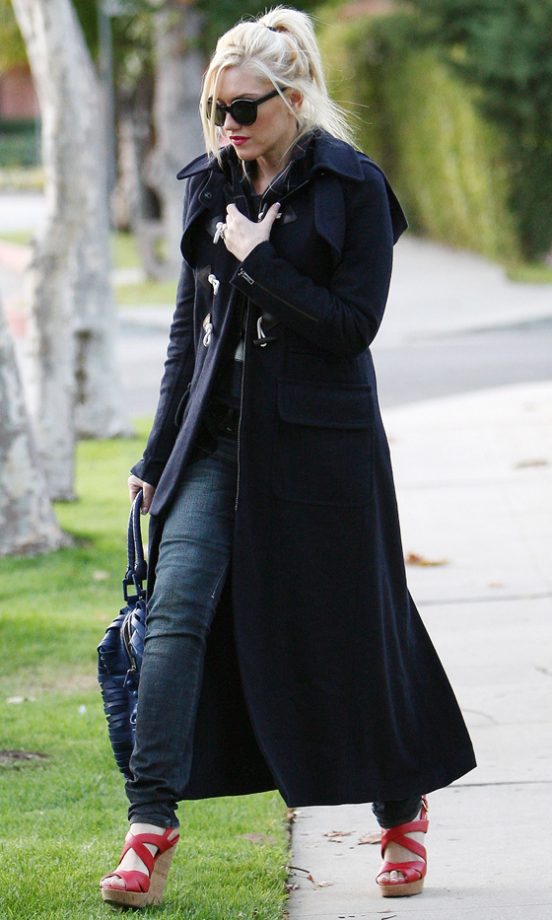 We’re Thankful We Don’t Have To Compete With Gwen Stefani On The School/Work Run – Does She Ever Have Bad Days?