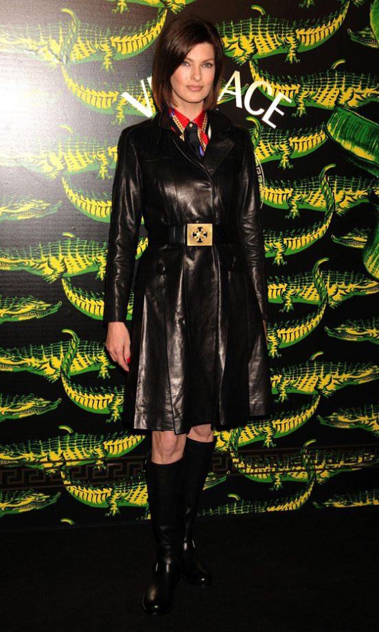 Linda Evangelista Wrapped Up In A Leather Trench Coat And Winter Boots For The Fashion Show In New York, 2011