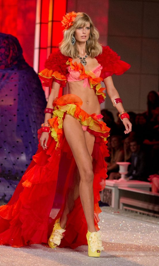 A Victoria's Secret Angel Struts Her Stuff On The Runway, 2011