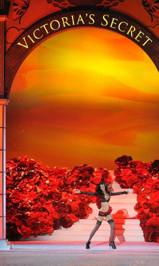 Victoria's Secret Fashion Show 2011