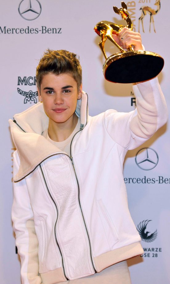 Justin Bieber Also Won At The Bambi Awards 2011 - The Singer Took Home The Prize For Best Entertainer