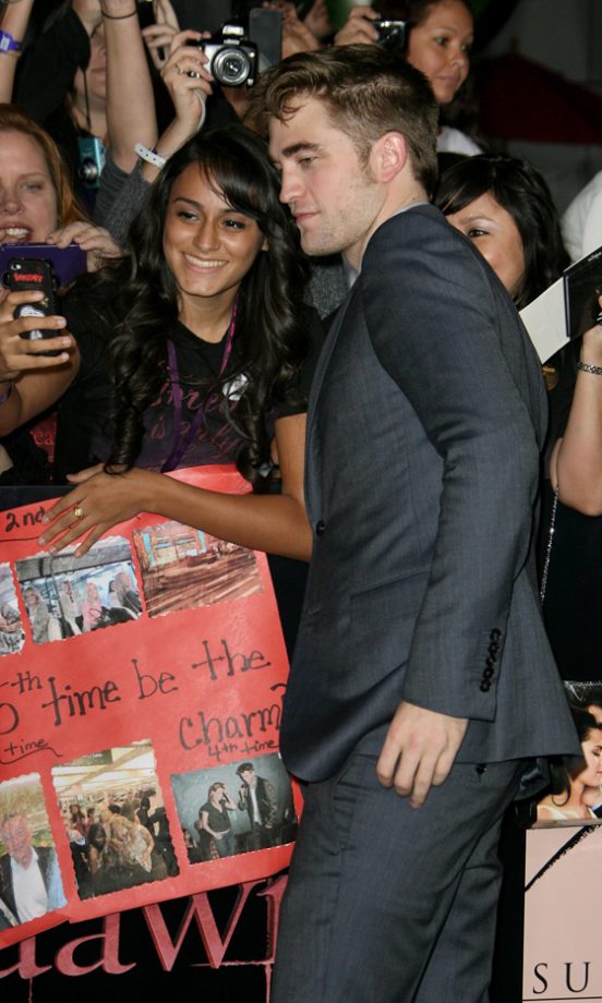 Robert Pattinson At The LA Premiere Of Twilight Breaking Dawn Part 1, 2011