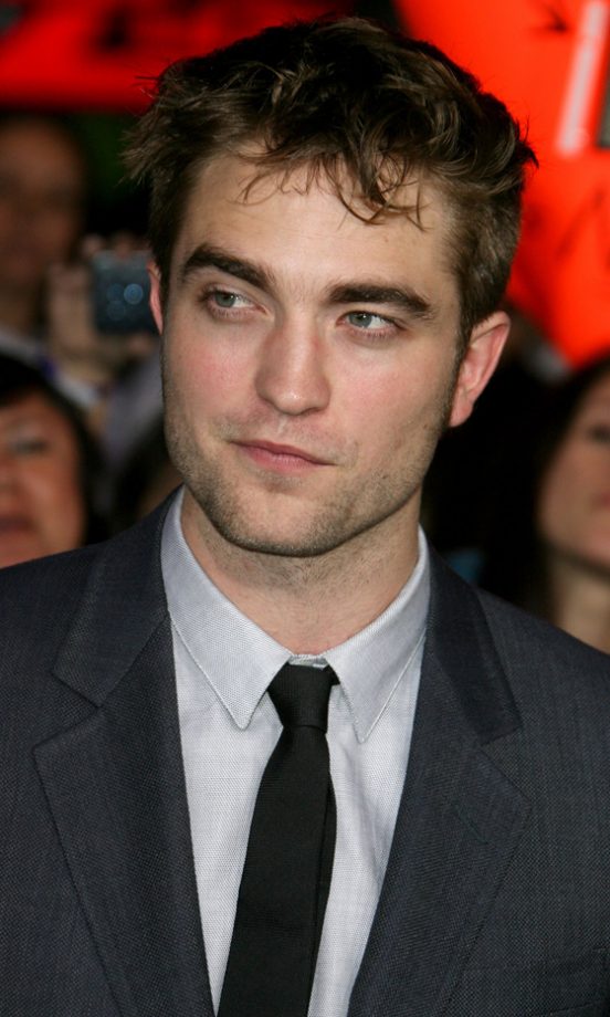 Robert Pattinson At The LA Premiere Of Twilight Breaking Dawn Part 1, 2011