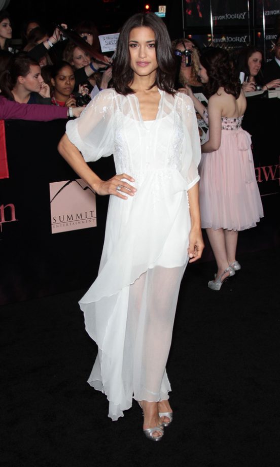 Julia Jones At The LA Premiere Of Twilight Breaking Dawn Part 1, 2011