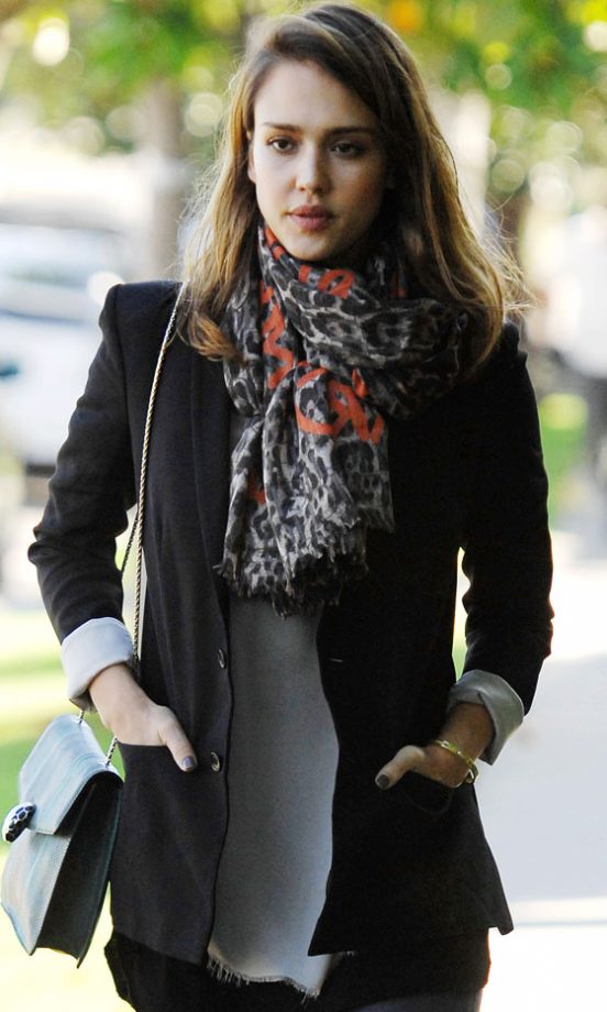 Jessica Alba Looked Cute In A Leopard Print Scarf - The Perfect Accessory For A Casual Outfit. 2011