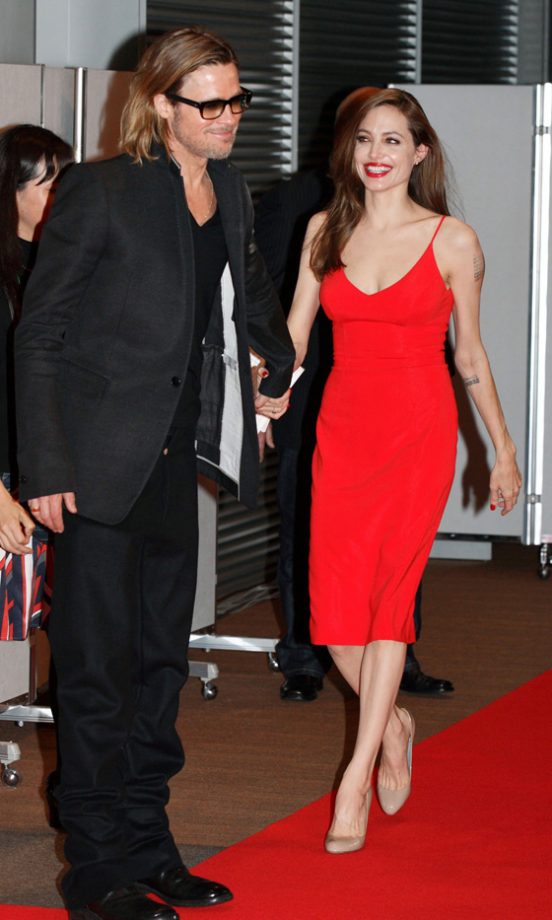 Angelina Jolie And Brad Pitt Looked Sizzling Hot At The Moneyball Premiere In Toyko, 2011
