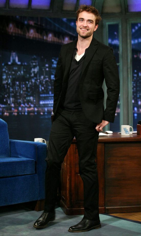 Robert Pattinson Ditched His Scruffy Attire For A Super-Polished Look On The Late Night With Jimmy Fallon Show