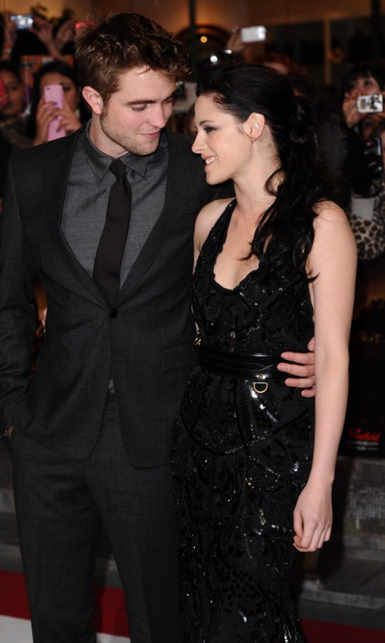 Kristen Stewart And Robert Pattinson Look Loved-Up In London For The Twilight Saga: Breaking Dawn Part 1 Premiere, 2011