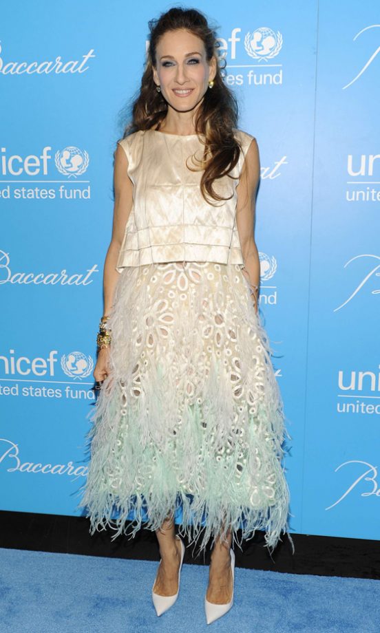 Sarah Jessica Parker Worked A Louis Vuitton Dress Straight Off The SS12 Catwalk At The UNICEF Snowflake Ball 2011