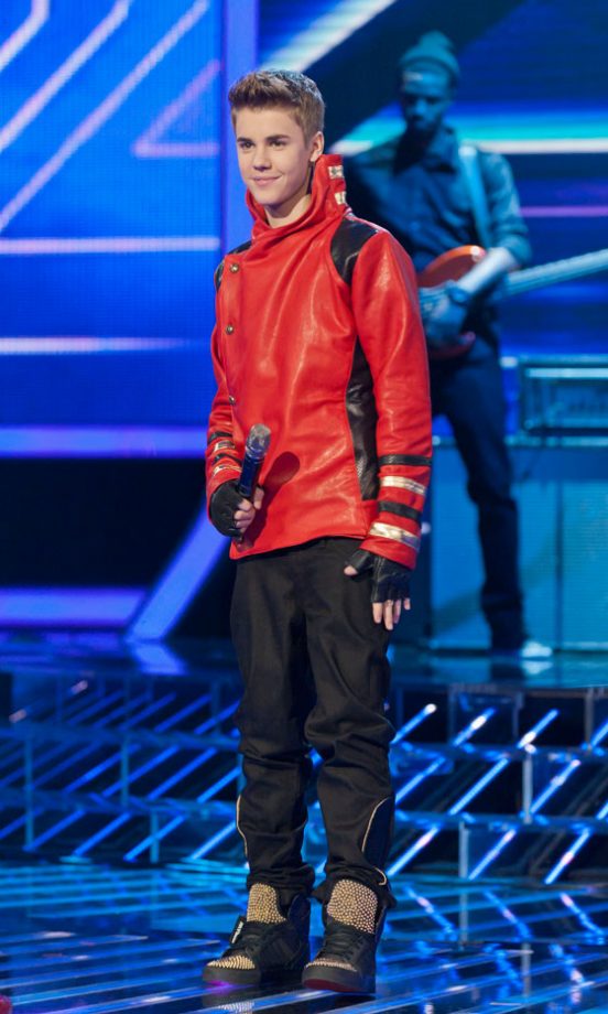 Justin Bieber Performs On The X Factor, December 2011
