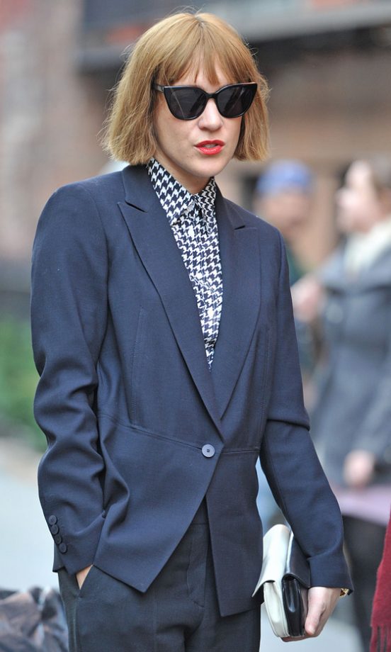 Chloë Sevigny Rocked Cat-Eye Sunglasses With Her Grey Suit Out And About In New York, 2011