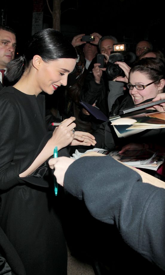 Rooney Mara Casued A Frenzy In New York At The Girl With The Dragon Tattoo Premiere 2011