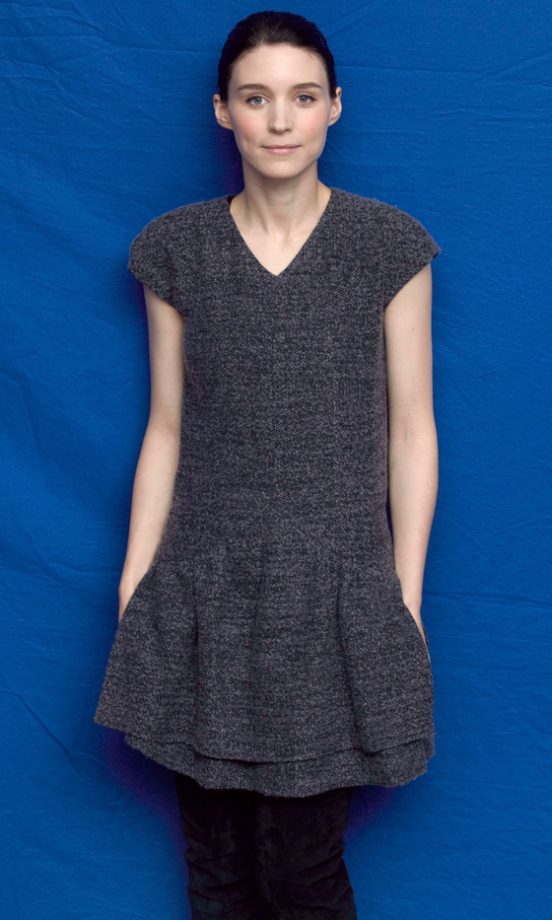A Fresh Faced Rooney Mara Poses In A Simple Grey Dress At The Girl With The Dragon Tattoo LA Photocall, 2011