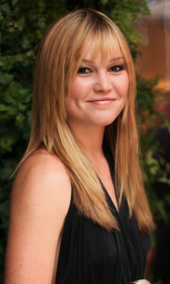 We Love Julia Stiles Hot New Fringe Hairstyle, 2011