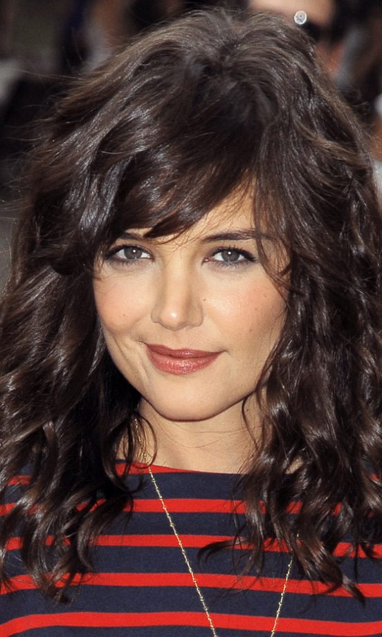 Katie Holmes Swaps The Straightners For Curly Tongs As She TeamsHer Curly Hairstyle With A Wavy Fringe, 2010