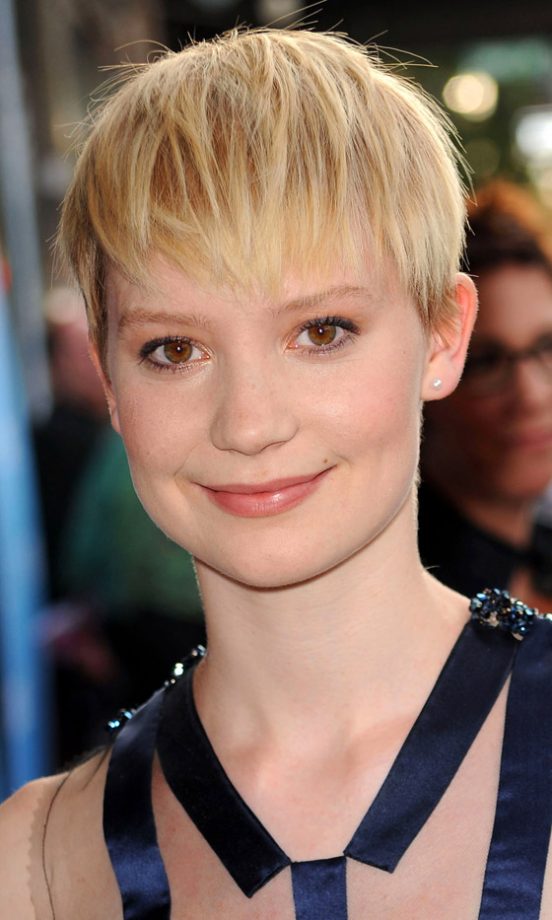 Mia Wasikowska's Quirky Hairstyle Scores Her A Beauty High-Five, Especially For That Face-Flattering Fringe