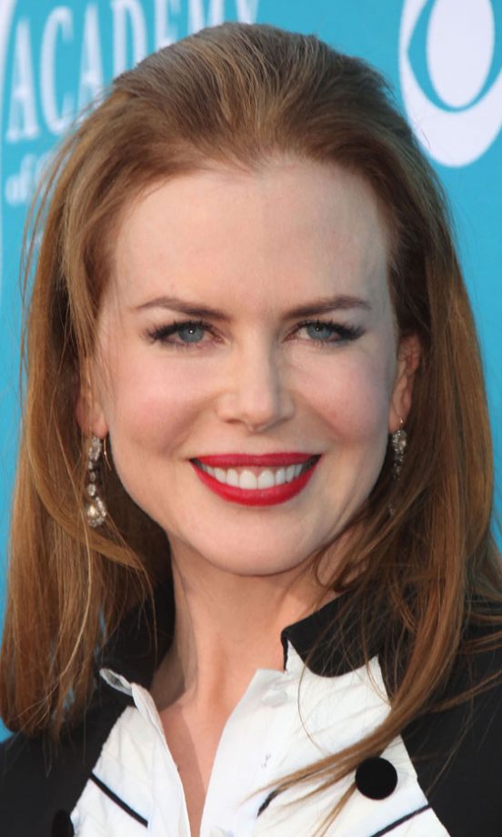Nicole Kidman's Super Sophisticated Look Is Down To Lashings Of Red Lipstick, April 2010